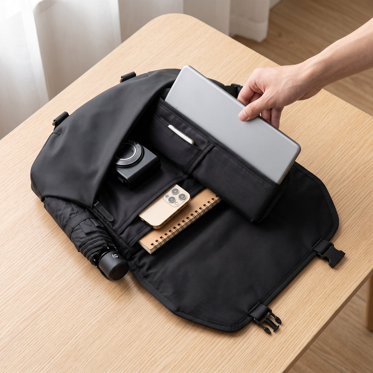 Multi Pockets Travel Organizer Bag